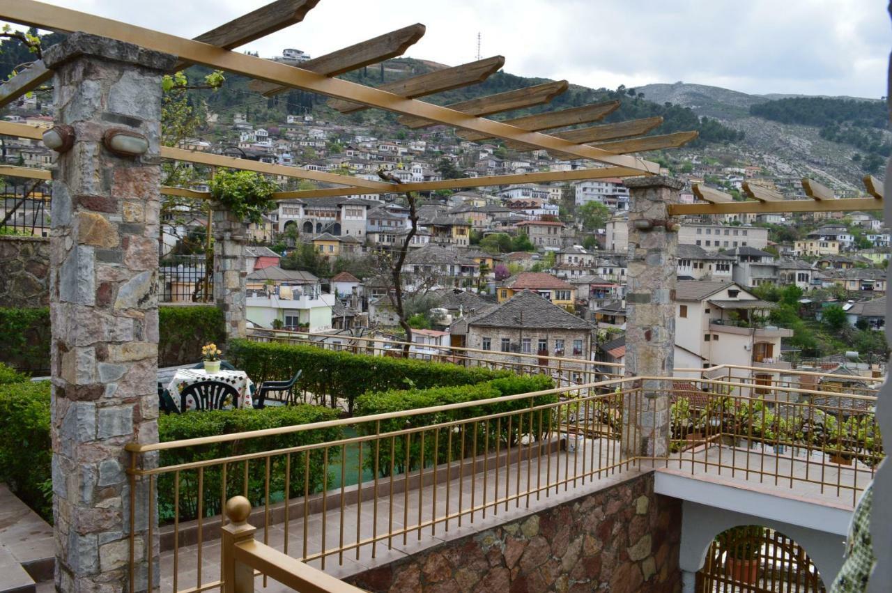 הוילה Gjirokastër Vila Ss Kekezi מראה חיצוני תמונה