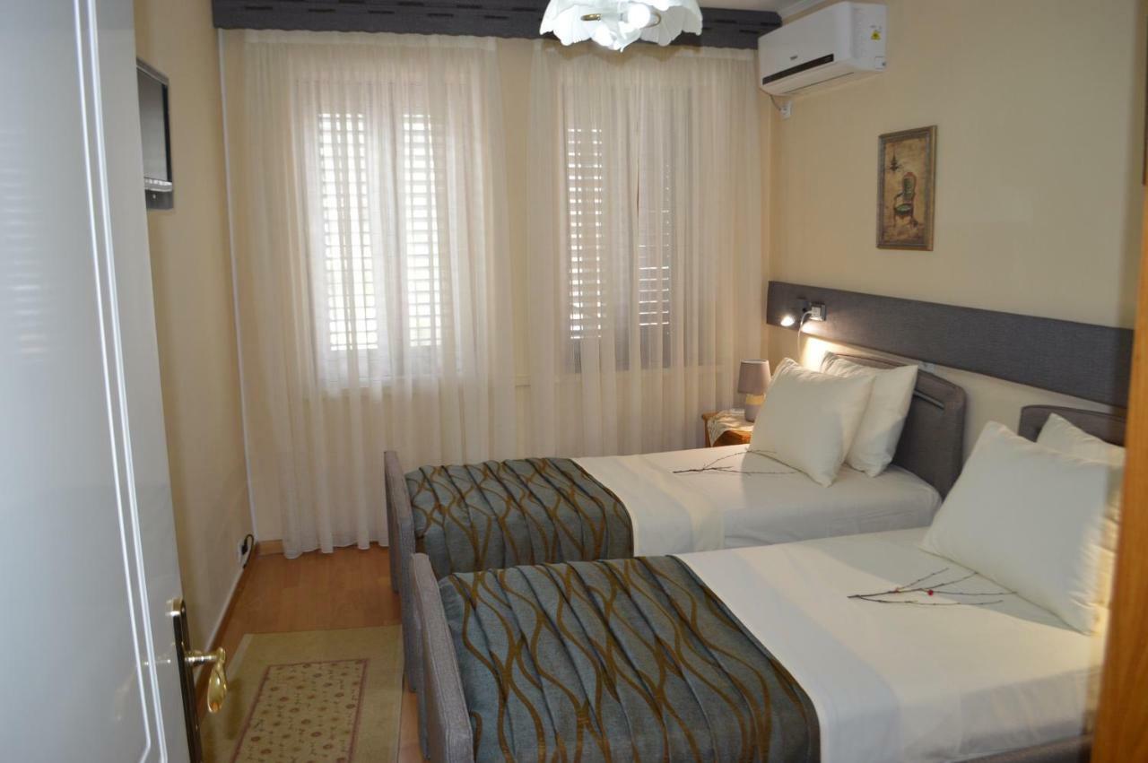 הוילה Gjirokastër Vila Ss Kekezi מראה חיצוני תמונה